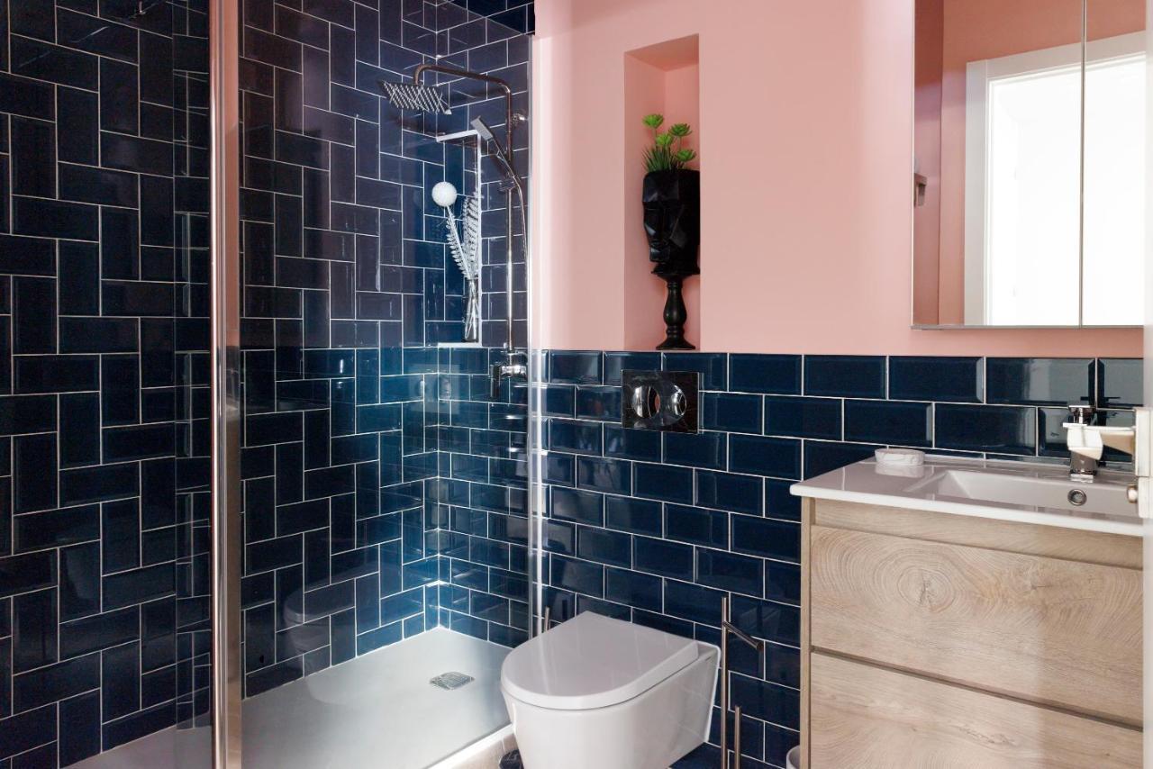 Apartamento Deluxe El Avion Apartment อัลกาลาเดเอนาเรส ภายนอก รูปภาพ